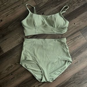 Lululemon Honeycomb Dip swim